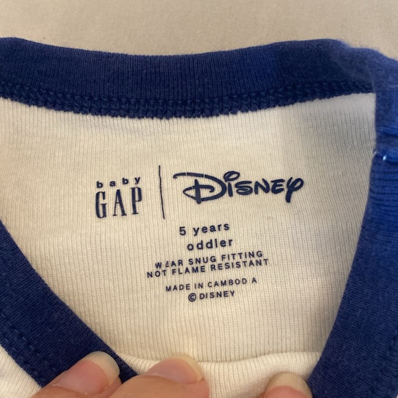 Gap size 5 pajama bundle. Three Gap pajama sets. - Picture 4 of 16